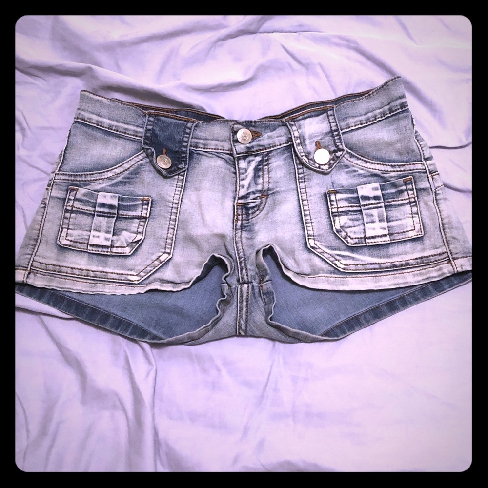 Short shorts